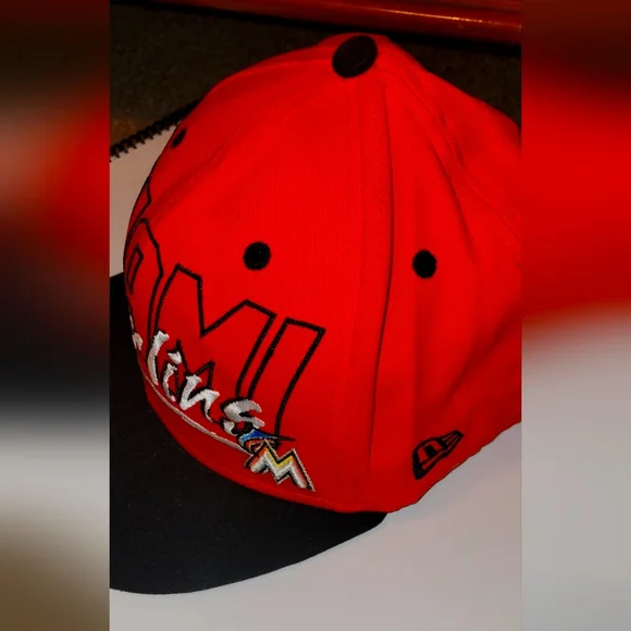 Retro style New Era Miami Hat - Picture 2 of 9